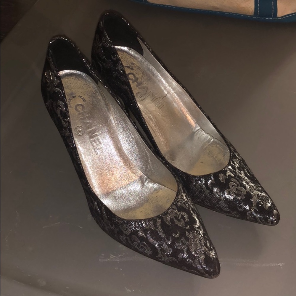 Chanel Brocade Black and Silver Heels 36 1/2